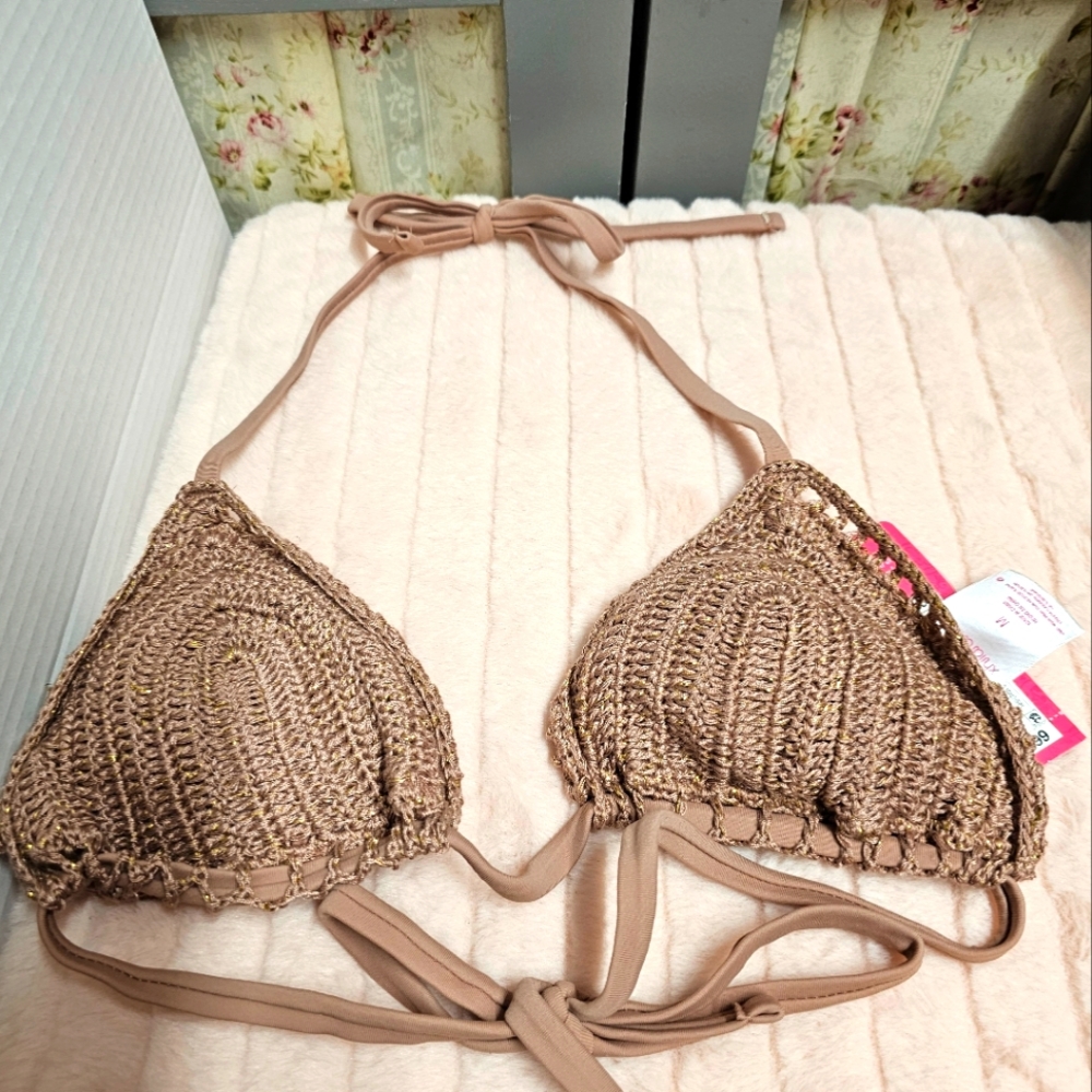 Xhilaration NEW Bikini Top Medium Triangle